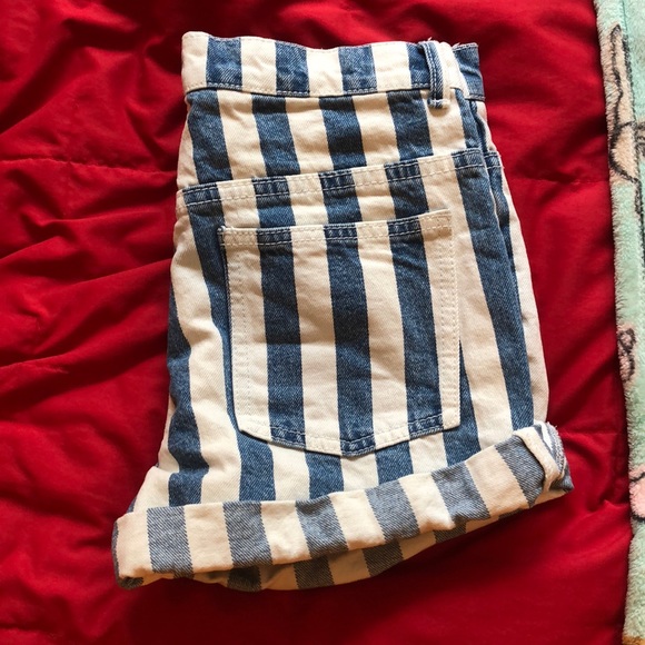 Striped Shorts - Picture 2 of 4